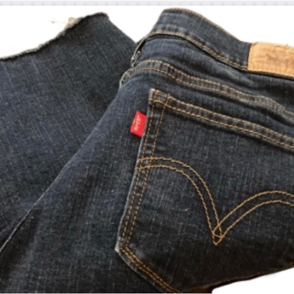 EUC Levi Cut-off Shorts Perfectly Slimming 548 Size 12 - Picture 7 of 9